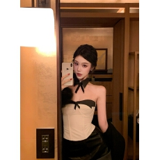 批发woppei  精致少女感黑白拼色收腰设计显瘦抹胸内搭上衣 带chocker