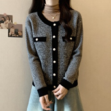 批发大码<b class='q'>女</b>装法式小香风长袖针织开衫秋季微胖mm宽松显瘦毛衣外套上衣