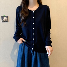 批发藏青色长袖针织<b class='q'>开衫</b>女秋季2025新款<b class='q'>大码</b>胖MM韩系减龄气质打底上衣