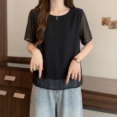 批发法式气质白色<b class='q'>中袖</b>衬衫女夏季薄款大码胖mm宽松遮肚子显瘦欧货上衣