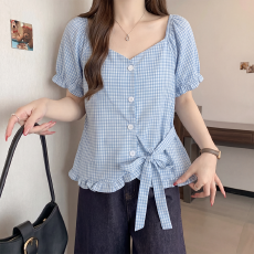 批发独特漂亮方领蓝格纹短袖衬衫夏大码新款潮牌<b class='q'>女装</b>遮肚绑带收腰衬衣
