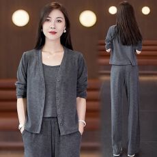 批发新款洋气运动服2026春秋休闲修身减龄显瘦简约时尚叠穿三件套套装