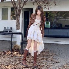 批发（高质量)纯欲风仙女秋季蕾丝拼接裙子<b class='q'>不规则</b>收腰气质中长裙