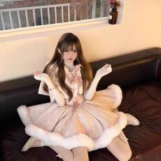 批发秋<b class='q'>冬</b>穿搭一整套可爱套装女减龄连帽毛绒外收腰格子半身裙