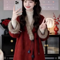 批发红色毛绒v领毛呢外套女款富家千金感冬装超好看时尚百搭呢子大衣