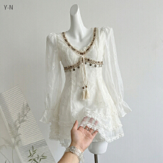 批发枫林漫卷新款纯欲法式设计绣花连衣裙辣妹秋季长袖收腰