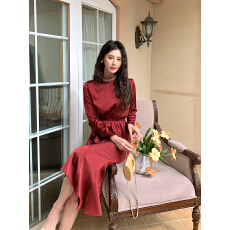 批发外贸 <b class='q'>实拍</b>2026秋季新款缎面气质上衣+半身裙两件套套装