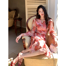 批发<b class='q'>外贸</b>  2026秋季新款气质真丝皱碎花时髦减龄显瘦<b class='q'>连衣裙</b>