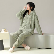 批发冬季睡衣女法兰绒连帽加绒加厚<b class='q'>大码</b>休闲可外穿保暖家居服拉链套装