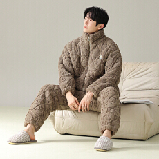 批发<b class='q'>男</b>士三层夹棉睡衣加绒加厚大码宽松可外穿家居服珊瑚绒450克套装