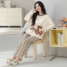 批发春秋季睡衣女纯棉圆领长袖长裤新款卡通大码可外休闲穿家居服套装