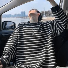 批发黑白条纹长袖t恤男春秋<b class='q'>潮牌</b>宽松男生衣服休闲圆领<b class='q'>卫衣</b>打底衫