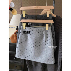批发实价2026新款休闲<b class='q'>百搭</b>浅灰色半身裙女冬季高腰爱心波点A字裙短裙