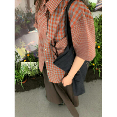 批发实价复古休闲格纹拼接泡泡棉衬衫女夏季新款别致设计感五分<b class='q'>袖</b><b class='q'>上衣</b>