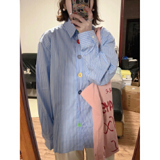 批发实价设计感蓝条纹长袖衬衫早秋新款别致彩色纽扣上衣<b class='q'>防晒</b><b class='q'>外套</b>