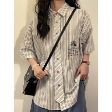 批发实价美式复古学院风领带条纹短袖<b class='q'>衬衫</b>女夏季百搭休闲<b class='q'>情侣</b><b class='q'>衬衣</b>开衫