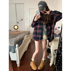 批发实价酒红色格子<b class='q'>衬衫</b>男女新款宽松休闲<b class='q'>情侣</b><b class='q'>衬衣</b>夏季防晒开衫外套潮