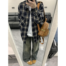 批发实价设计感小众藏蓝色格纹<b class='q'>衬衣</b>女新款ins百搭长袖上衣外套防晒衫