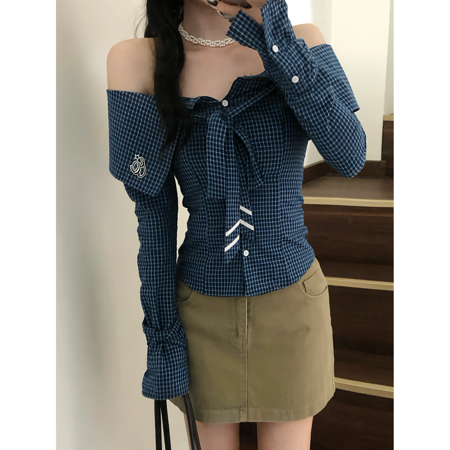 BY32502# 韩系衬衫蝴蝶结一字领露肩收腰辣妹长袖衬衣上衣女秋新款 服裝批發女裝批發服飾貨源
