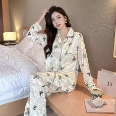 批发夜眠<b class='q'>金丝</b>绒睡衣<b class='q'>女</b>秋冬开衫翻领高级甜美长袖砖石绒家居服套装