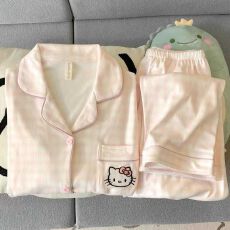 批发夜眠德绒开衫翻领<b class='q'>睡衣</b>女士秋冬季爆款卡通宽松保暖家居服套装