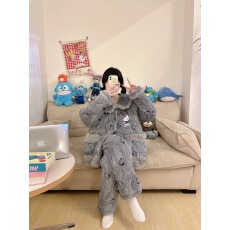 批发冬季新款<b class='q'>卡通</b>三层夹棉开衫长裤套装加绒内加厚保暖居家外穿睡衣女