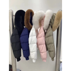 批发2025秋<b class='q'>冬</b>新品小蛮腰真毛领90绒双口短款羽绒服