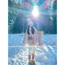 批发羽绒服预宽松保暖<b class='q'>冬</b>季休闲百搭设计