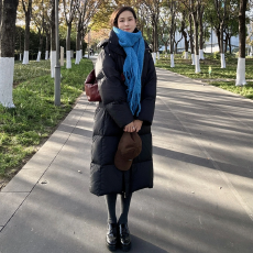 批发330克加厚90白鹅绒轻盈蓬松羽绒服