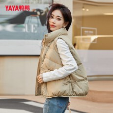 批发<b class='q'>马甲</b>女冬季新款时尚纯色羽绒服<b class='q'>马夹</b>短款外套