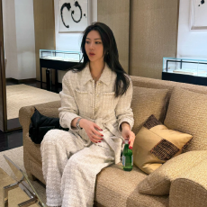 批发外套加裤子