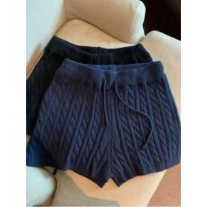 批发日韩系复古简约松紧腰麻花毛线针织<b class='q'>短裤</b><b class='q'>女</b>秋外穿百搭显瘦阔腿靴裤