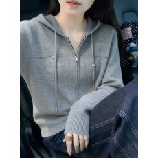 极简风灰色抽绳连帽短款毛衣外套女秋冬新款修身显瘦百搭针织上衣