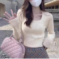 批发方领打底衫女秋冬款法式修身显瘦套头短款毛衣内搭加厚针织衫