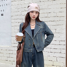 批发浅蓝色短款牛仔外套女2026新款爆款春<b class='q'>秋</b>季小个子高级独特上衣