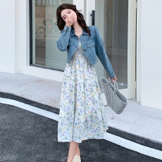 批发浅蓝色短款牛仔外套女2026新款爆款<b class='q'>秋</b>季小个子高级独特上衣