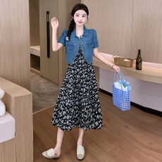 批发减龄气质设计感短袖<b class='q'>牛仔</b>衬衫女夏季薄款<b class='q'>大码</b>法式短款<b class='q'>外套</b>衬衣上衣