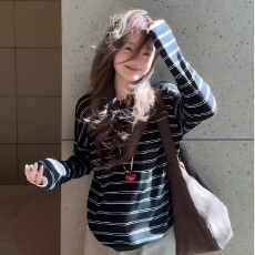 批发已出货 2026新款秋<b class='q'>冬</b>季设计感韩系慵懒黑白条纹打底polo衫上衣