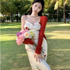 批发已出货 吊带<b class='q'>连衣裙</b>女夏新款裙子复古收腰气质包臀中长裙