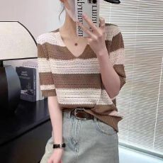 批发已出货 镂空V领冰丝短袖T恤女2026夏季条纹<b class='q'>宽松</b>薄<b class='q'>针织衫</b>上衣