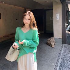 批发已出货 夏季薄款<b class='q'>宽松</b>V领长袖上衣女百搭显瘦休闲防晒衫