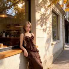 批发法式复古不规则下摆荷叶边<b class='q'>连衣裙</b>女夏季设计感小众叠穿吊带长裙子