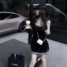 批发法式小香风撞色针织吊带<b class='q'>连衣裙</b>女夏季新款高级感收腰