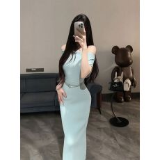 批发已出货 <b class='q'>夏</b>季法式一字肩针织长裙性感斜肩露肩修身收腰开叉显瘦气