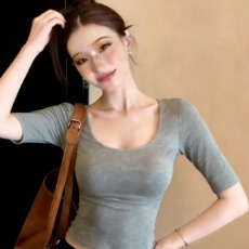 批发纯欲<b class='q'>时尚</b>中袖U领短袖T恤女夏季修身显瘦设计感打底衫内搭辣妹上衣