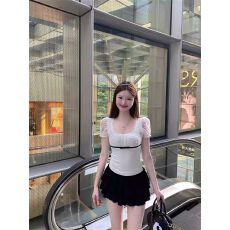 批发法式蕾丝拼接方领短袖t恤女夏季纯欲风修身<b class='q'>泡泡袖</b><b class='q'>上衣</b>