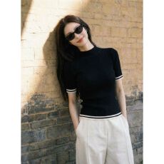 批发黑色半高领<b class='q'>条纹</b>针织短袖T恤女高知穿搭半袖<b class='q'>打底衫</b>上衣