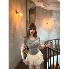 辣妹十字刺绣蕾丝拼接短袖T恤女夏季修身圆领上衣女