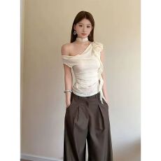 批发已出货 <b class='q'>花朵</b>短袖<b class='q'>t</b><b class='q'>恤</b>女2025新款夏季收腰褶皱背心斜肩设计感上衣