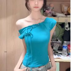 斜肩系带短袖T恤女夏季小众设计感修身短款辣妹性感露背上衣